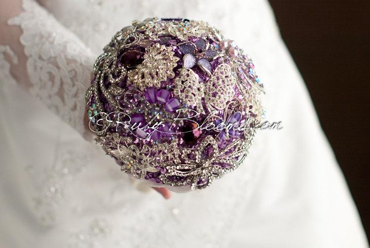 Hochzeit - Crystal Lavender Wedding Brooch Bouquet. Deposit - “Lavender Petal” Heirloom Bridal Broach Bouquet - Ruby Blooms Weddings