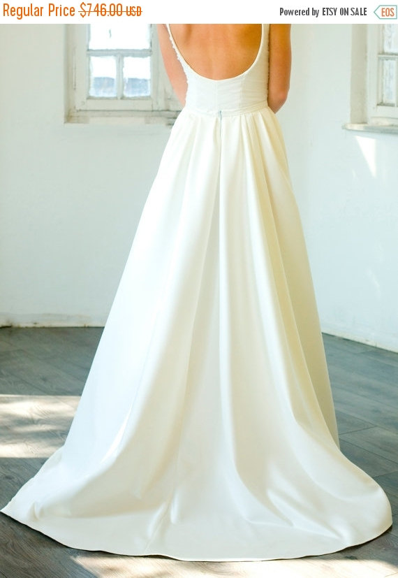 Mariage - Cyber Monday Sale Custom made maxi Podanch wedding skirt, New Ivory/White Wedding skirt