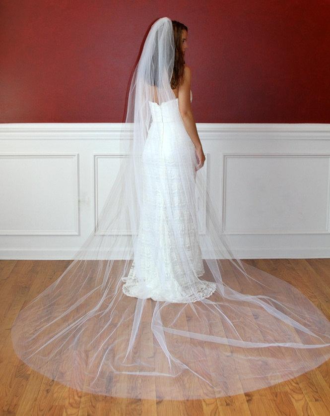 زفاف - Ivory Shimmer Bridal Veils White SparkleTraditional Cathedral Wedding Veils 120 Inches Long Tulle Sparkle Hair Comb