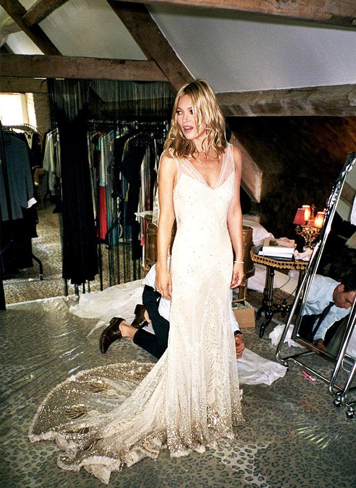 زفاف - The 15 Most Gorgeous Wedding Dresses To Ever Grace The Pages Of Vogue