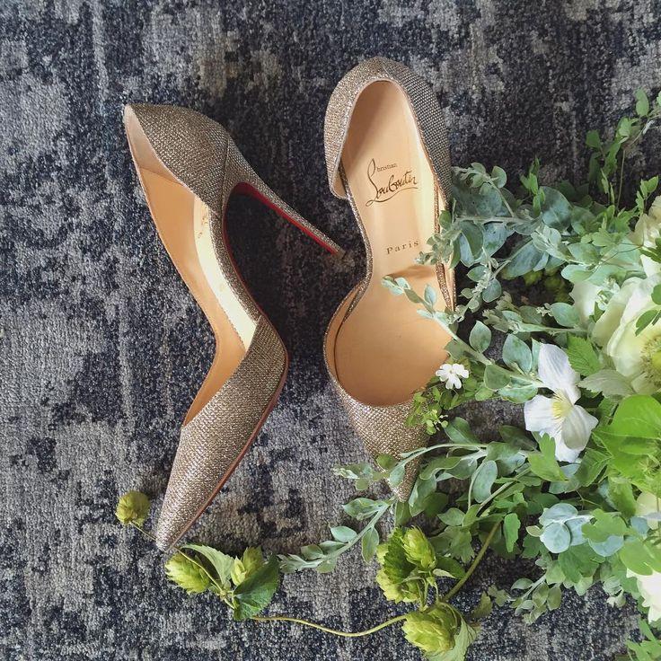 زفاف - Jose  Villa On Instagram: “Meredith's Style And @mindyricedesign Florals Are A Match Made In Heaven. Wedding With The Insanely Talented @eastonevents In Aspen,…”