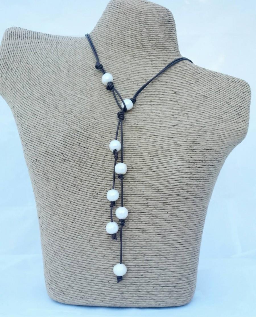 زفاف - Pearl & Leather Lariat necklace / Black Leather necklace / Bohemian necklace/ Freshwater Pearl Necklace/ Boho Jewelry/ Rustic wedding