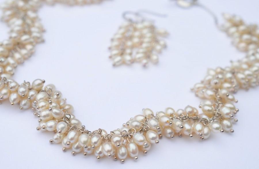 Hochzeit - Set of Freshwater Pearl 18" Beaded  Statement  Necklace & Earrings, Freshwater Pearl Bridal Jewelry Set, Pearl Wedding Jewelry
