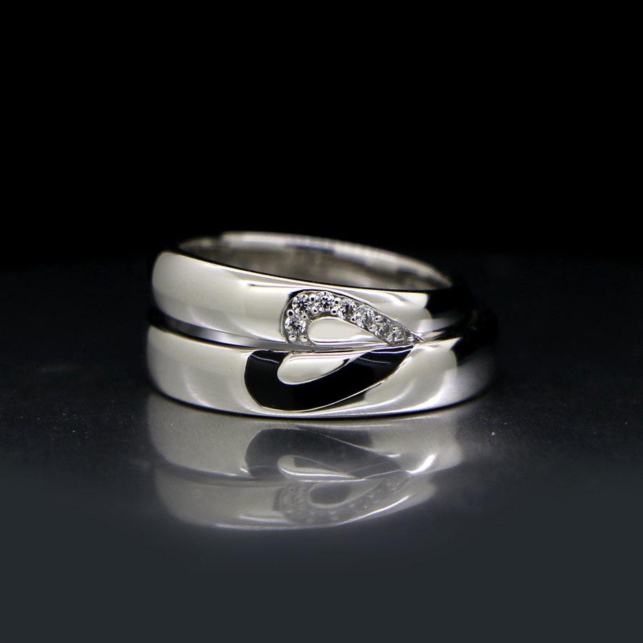 Mariage - Engravable Matching Half Hearts Promise Couples Rings Set for 2