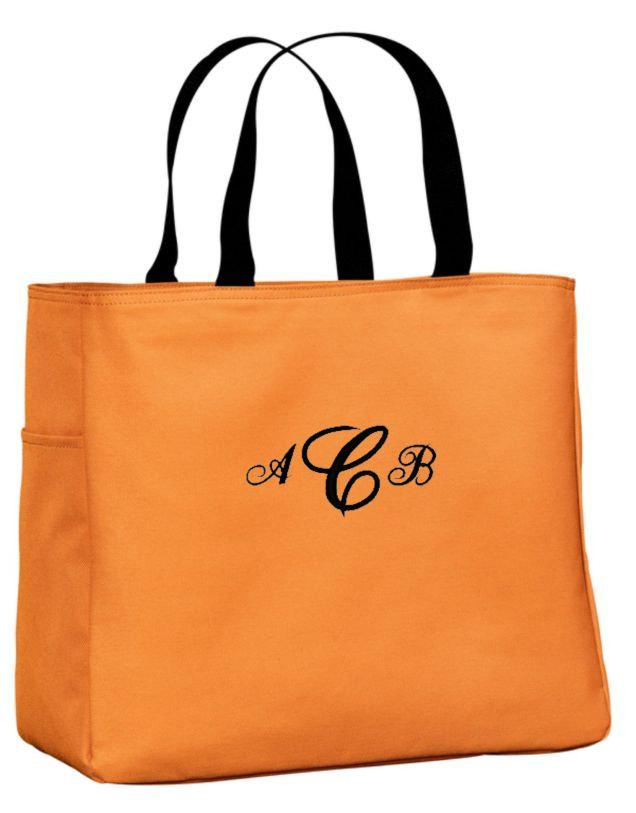 Hochzeit - Eight Bridesmaids Gift, Bridesmaid Gift Ideas, Bridesmaid Gifts, Bridesmaids Tote Bags, Wedding Gifts, Personalized Totes, Wedding Favor