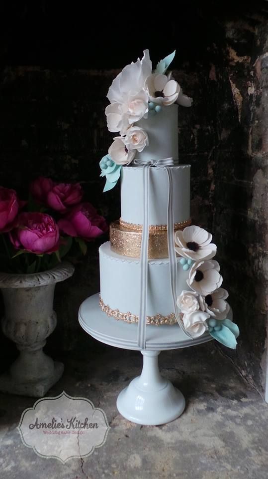 زفاف - 22 Glamorously Intricate Wedding Cakes - MODwedding