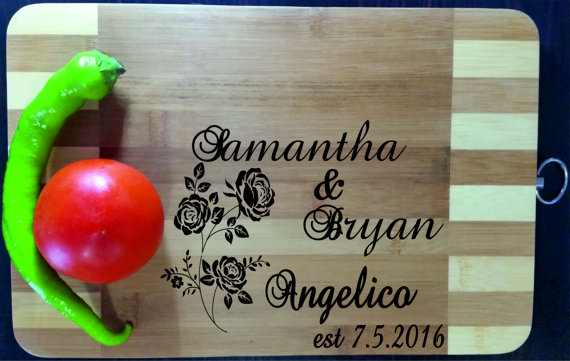 Mariage - Custom Personalized Cutting Board Engraved, Wood Cutting Board, Wedding Gift, Housewarming Gift, Anniversary Gift, Valentines Day Gift