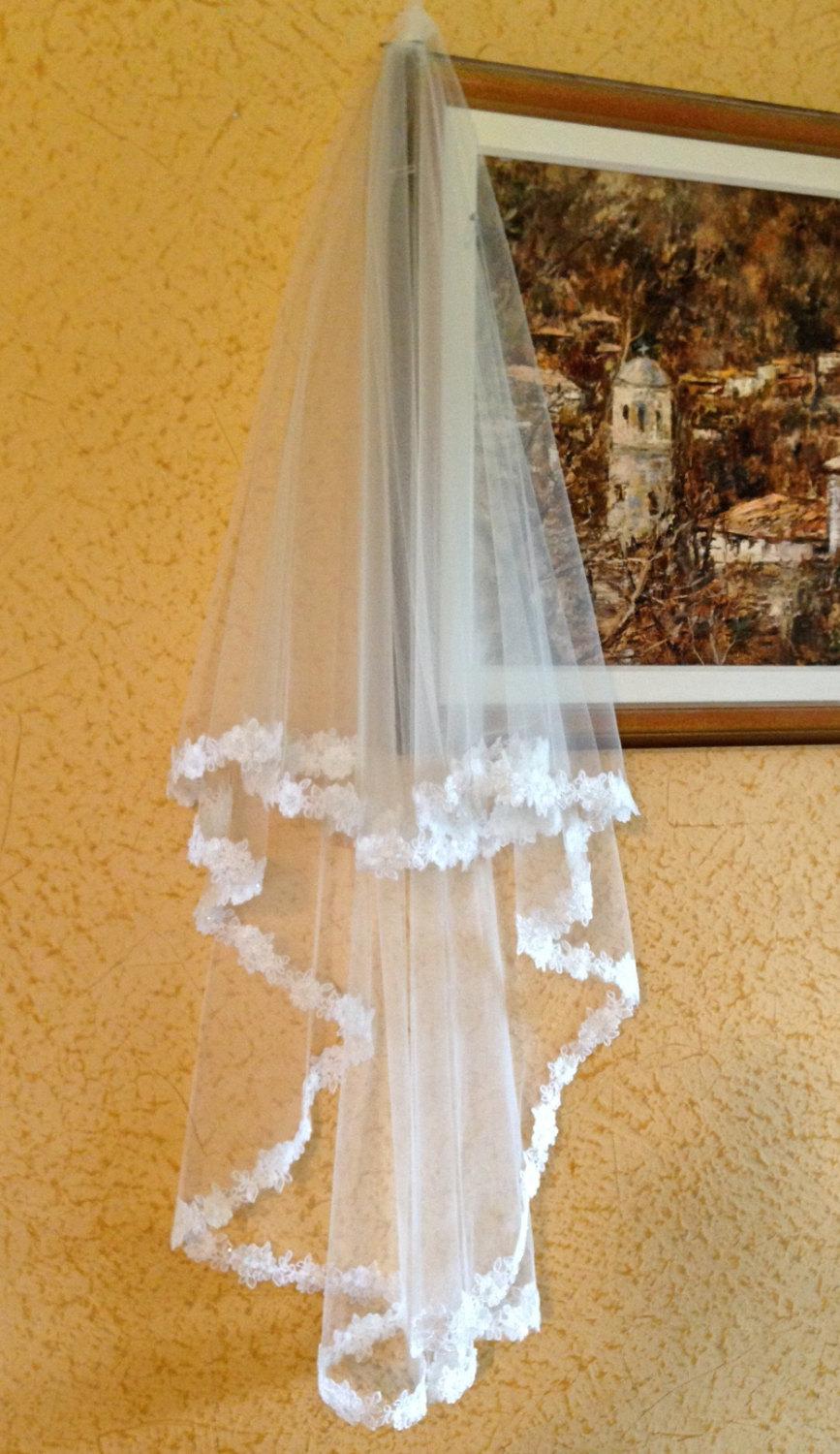 زفاف - Lace Wedding Veil with Beaded Flower Edge in  Hip Length, two tier bridal veil with lace edge, Lace veil with two layers