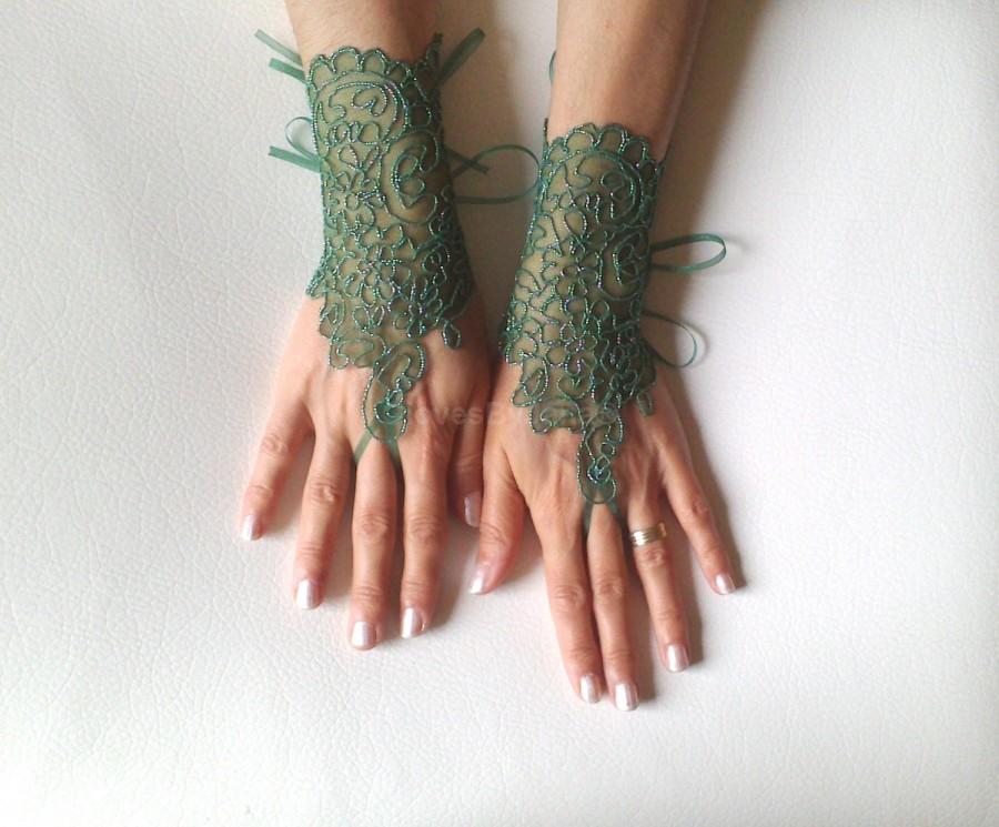 green lace gloves