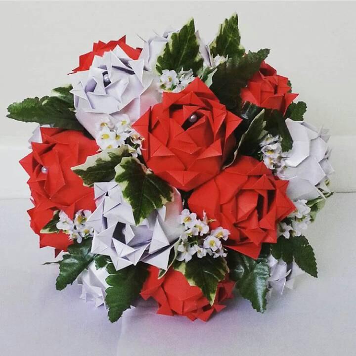 Mariage - Paper Flowers Rose Origami Bouquet  Wedding Paper Anniversary Valentines Bridal Alternative Bouquet Ivy Fern Red Ivory