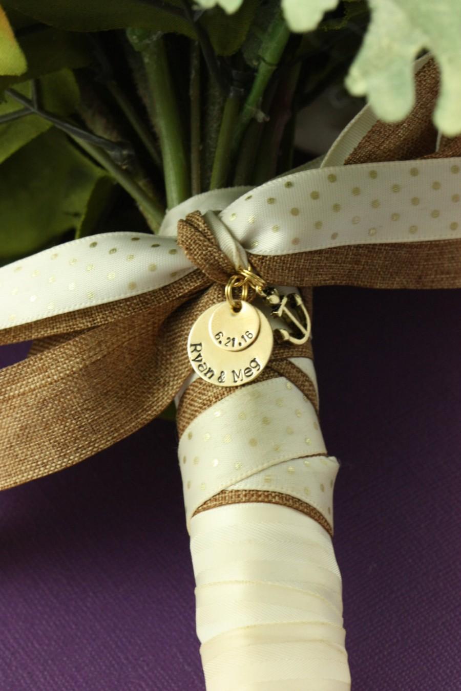 Mariage - SALE - Wedding Bouquet Charm - Custom Name Date Bouquet Charm - Gold Anchor - Gift for Bride - Bridal Shower Gift - Gift for Her - Wedding