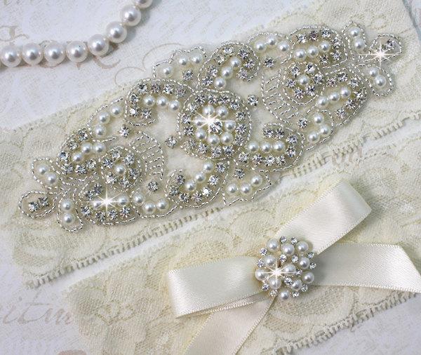 زفاف - SALE - ALANA II - Stretch Lace Garter, Pearl Wedding Garter Set, Rhinestone Crystal Bridal Garters, Keepsake Garter