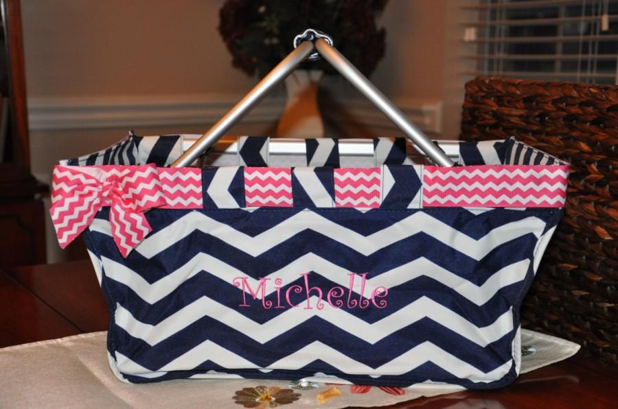 Свадьба - Personalized Monogrammed Large Market Tote Basket Navy Chevron  Embroidered Market / Tailgate Basket Utility Tote