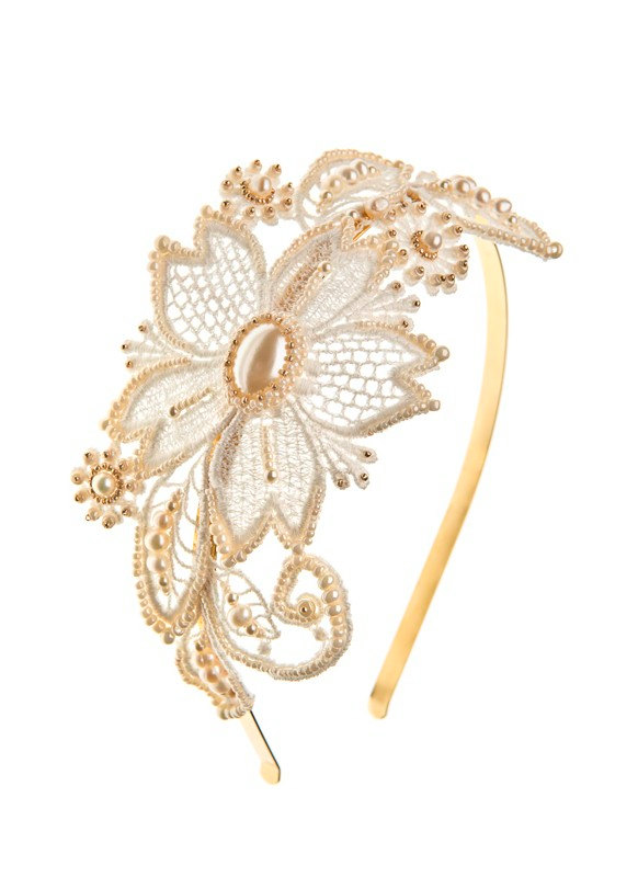 زفاف - Aglaia lace and pearls bridal headpiece beads and freshwater pearls embroidered