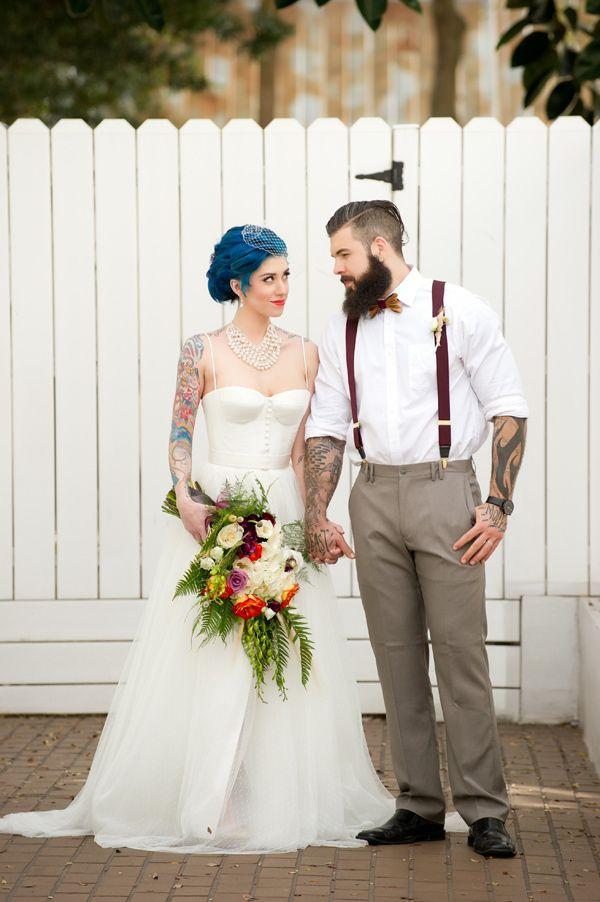 Свадьба - Colorful Industrial Wedding Shoot