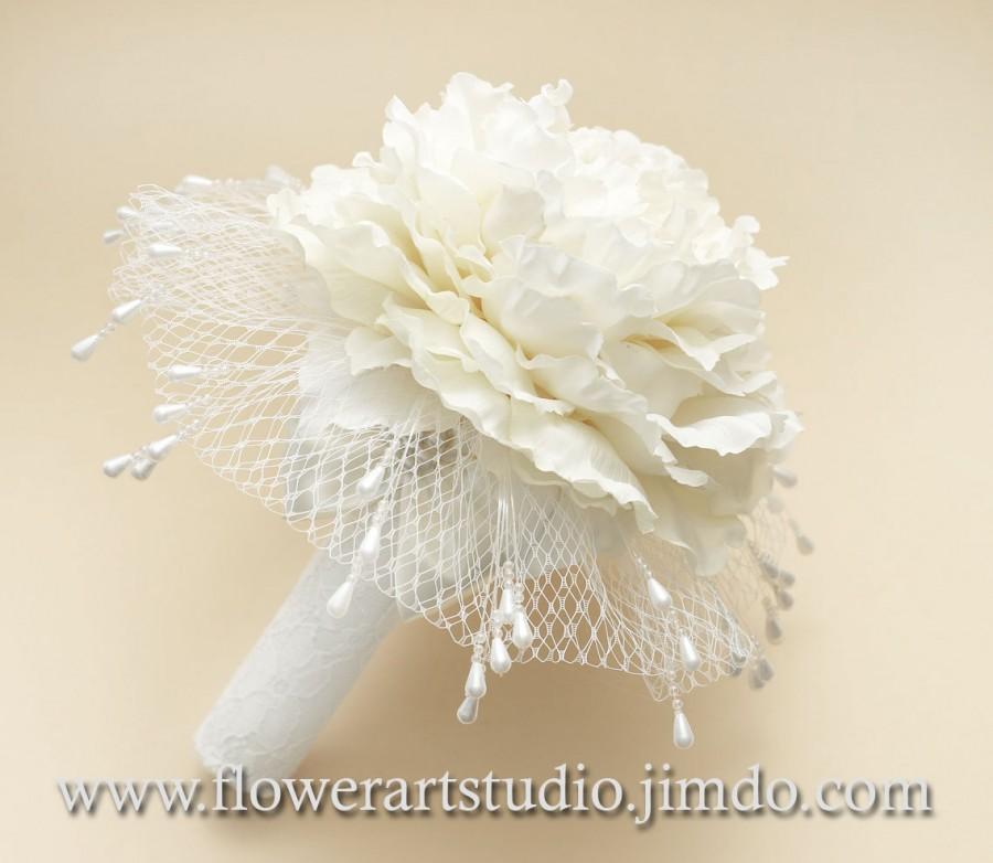Mariage - Ivory Wedding Bouquet, Ivory Bridal Bouquet, Peony Bouquet, Medium Flower Bouquet, Silk Flower Bouquet, Jeweled Bouquet, Shabby Chic Bouquet
