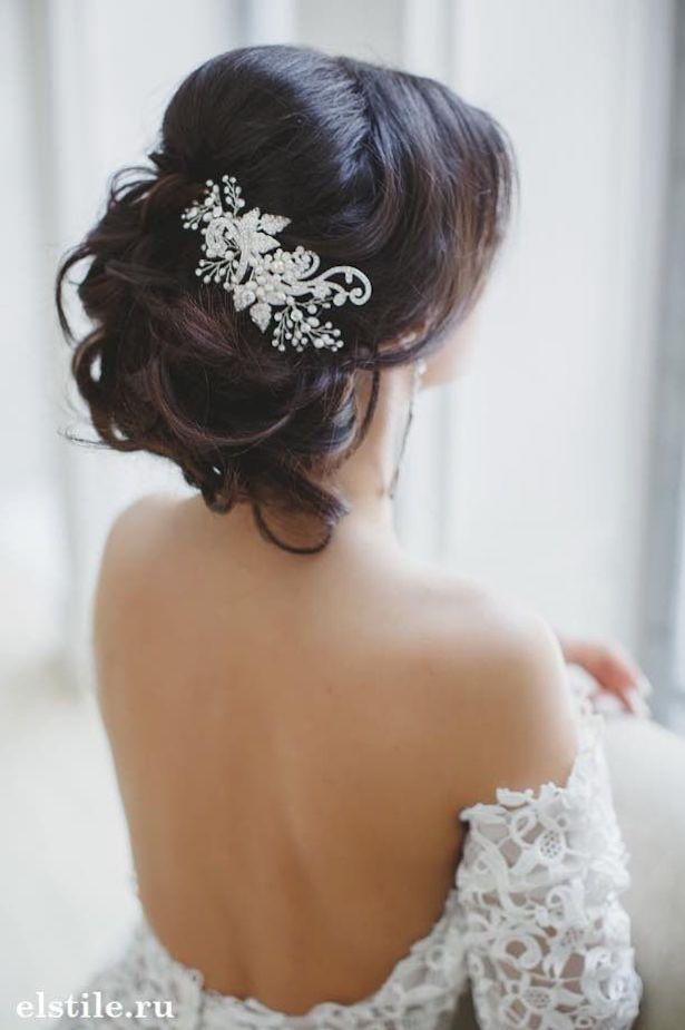 Hochzeit - Fabulous Wedding Hairstyles: Bridal Updos - Belle The Magazine