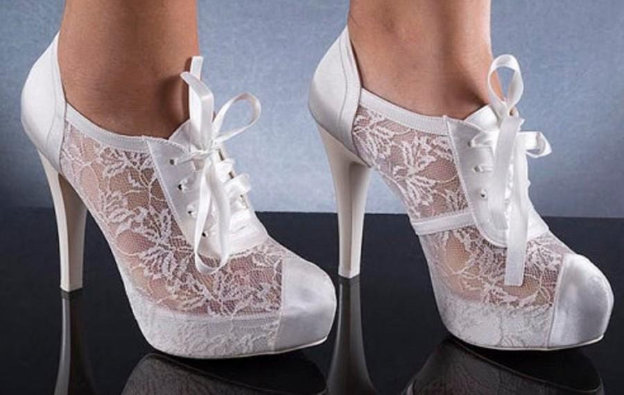 Mariage - Wedding shoes, Handmade FRENCH GUIPURE Lace and satin wedding shoe designed specially + GIFT Bridal Pantyhose  #8445