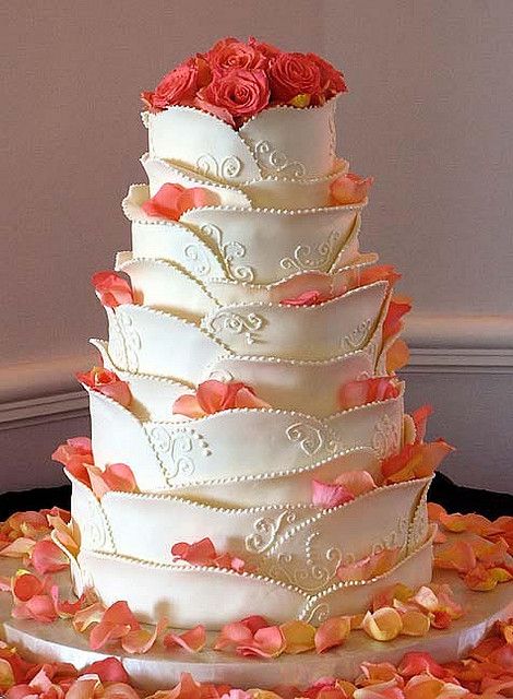 زفاف - 画像3 : 世界中の可愛らしいおしゃれなウエディングケーキ特集♡50億円の世界一高級なケーキも…！！ - Macaroni［マカロニ］