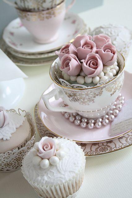 Hochzeit - ❉ Tea Party Sweets ❉