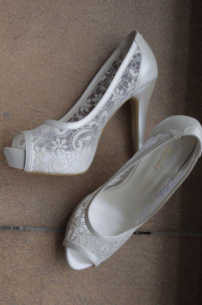 Wedding - Wedding Bridal shoes, Handmade Lace wedding shoe  + GIFT Bridal Pantyhose #8616