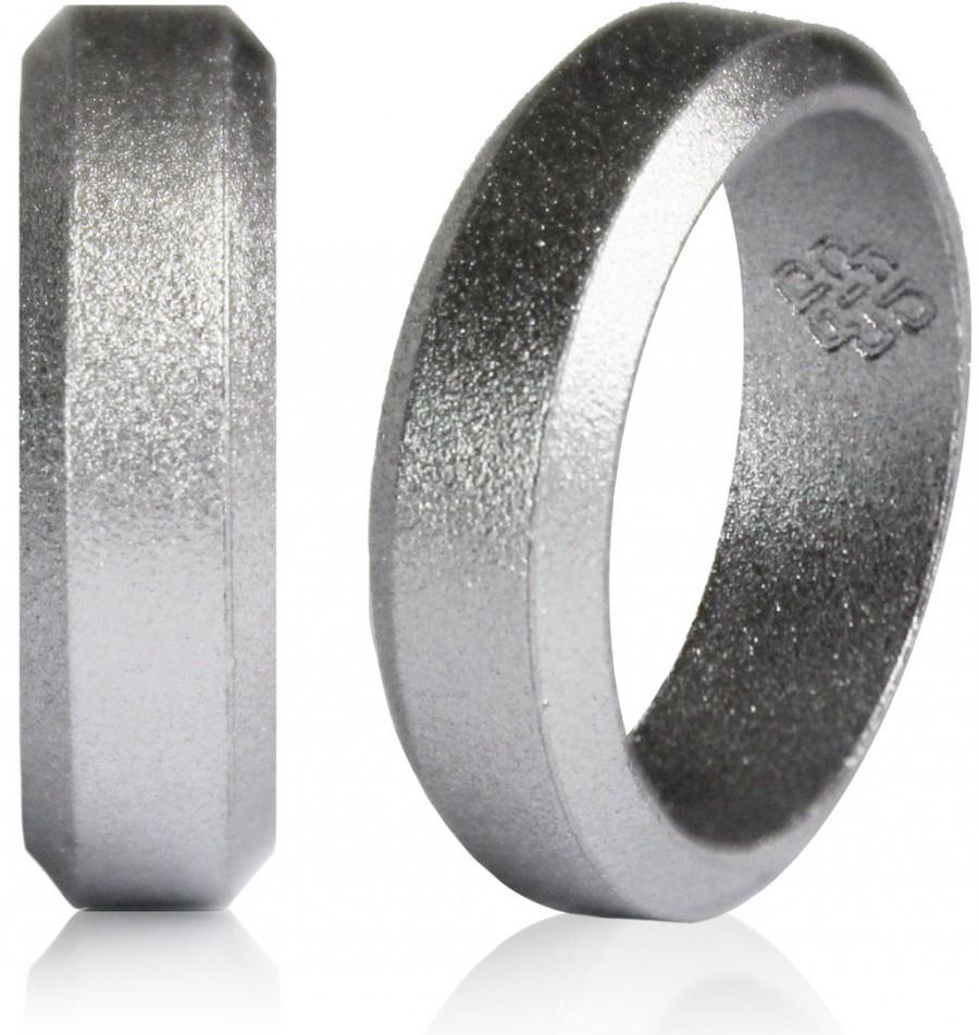 Safe 2025 wedding bands