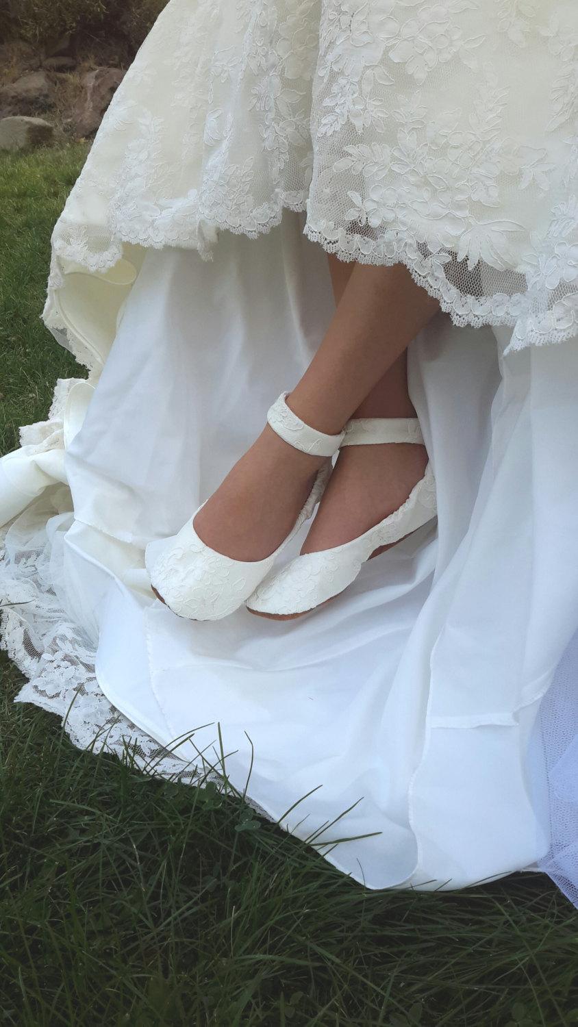 Mariage - Lace Wedding Shoes with Ankle Strap, Flat Wedding  Shoe, Lace Wedding Shoe, Lace  Bridal Flat Shoe, Bridal Flat Shoe, Ivory Bridal Flat