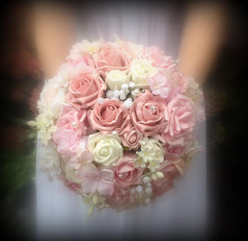 زفاف - Brides artificial pink wedding bouquets with a vintage glamorous twist diamante and pearls with hydrangea ,blossom and foam roses