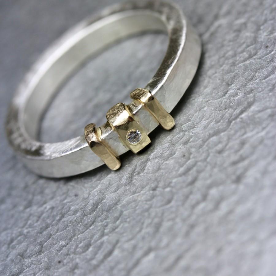 زفاف - Modern Men's Wedding Band Diamond Gold Silver Rustic Hammered Texture - Tribunal