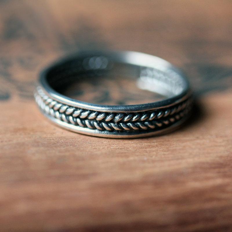 Hochzeit - Sterling silver braided ring - unisex wedding band - mens wedding band - wheat wedding band - rustic wedding ring - mens ring- custom made