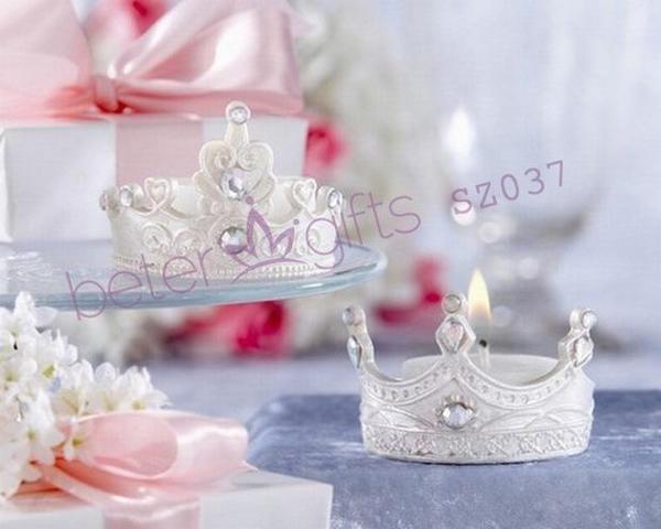 Свадьба - 4pcs象牙色皇冠小燭台SZ037歐美婚慶用品 滿月酒兒童生日派對慶生