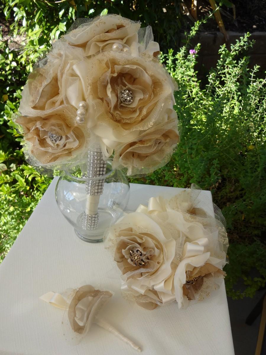 Hochzeit - 3 piece package- Cream fabric flower bridal bouquet