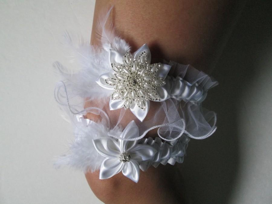 Wedding - White Wedding Garter Set, White Tulle Garter, White Feather Bridal Garter, Pearls, Beads, Rhinestones, Vintage Gatsby Inspired Wedding
