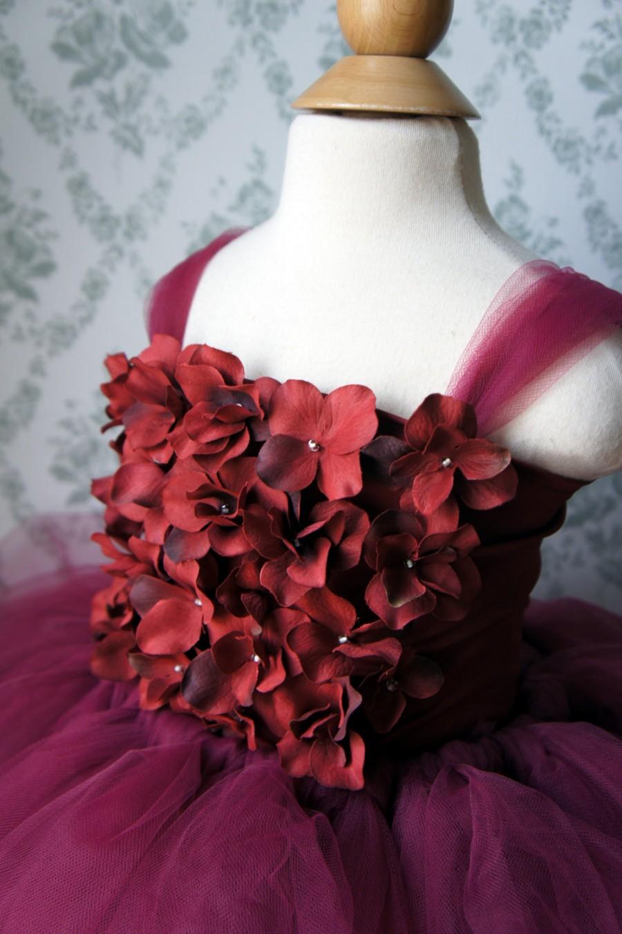 زفاف - Flower Girl Dress, Flower Girl Tutu Dress, Toddler Dress,Photo Prop, in Shades of Red, Hydrangea Top