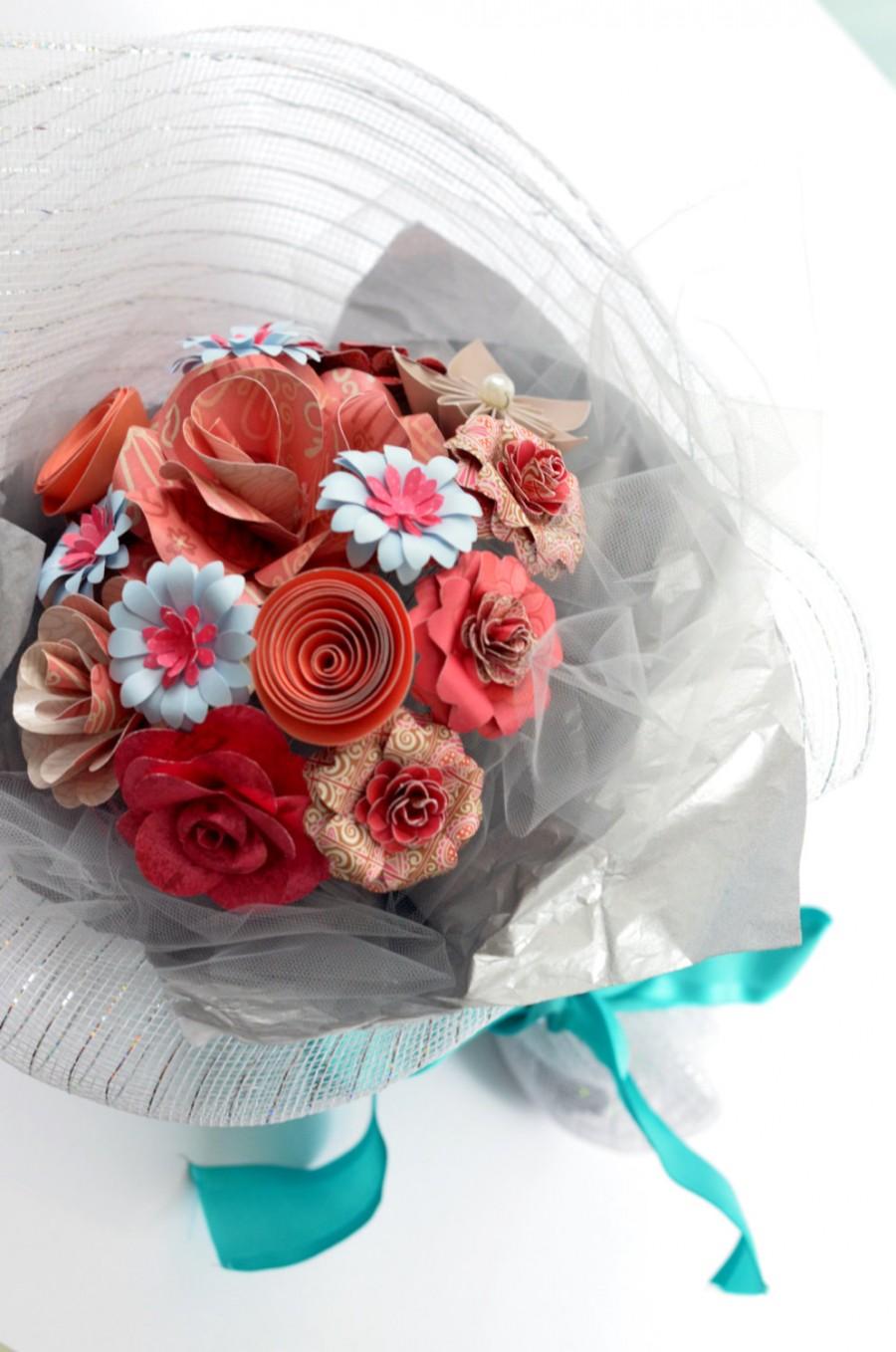 Hochzeit - Handmade Paper Flower Bouquet in Gift Wrap - Pink