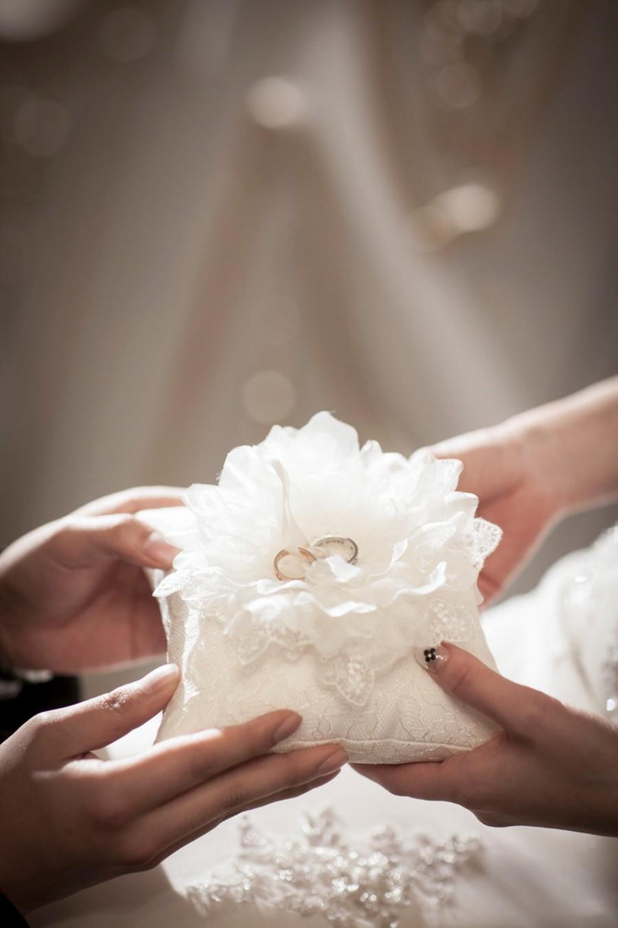 Wedding - Wedding Ring Pillow, wedding ring bearer pillow, off white flower ring pillow, Ivory lace ring pillow, wedding ring cushion