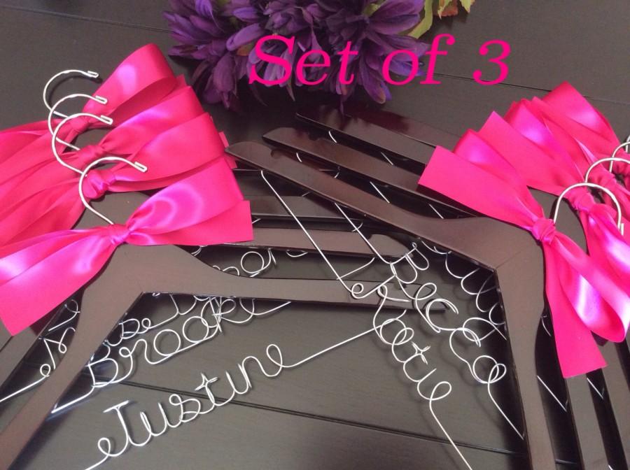 Wedding - Set of 3 Personalized Hanger,  Custom Bridal Hangers,Bridesmaids gift, Wedding hangers with names,Custom made hangers