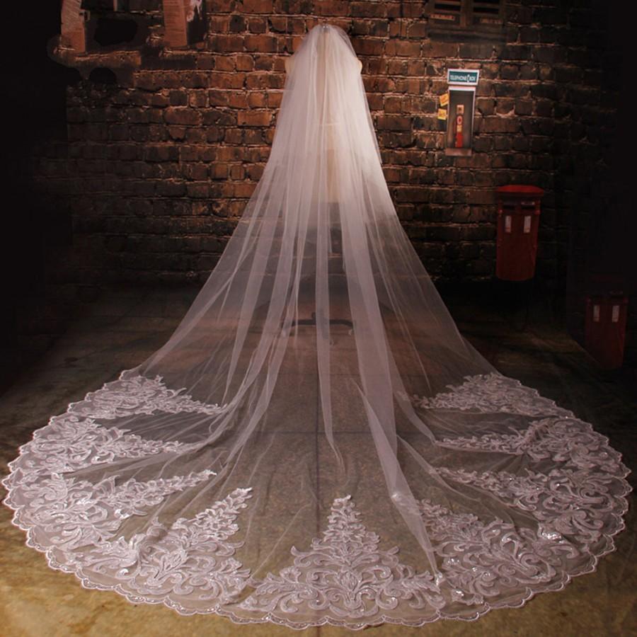 Hochzeit - HailieStudio Women's 2 Tiers Lace Edge Sequins Cathedral Length Royal Wedding Bridal Veil