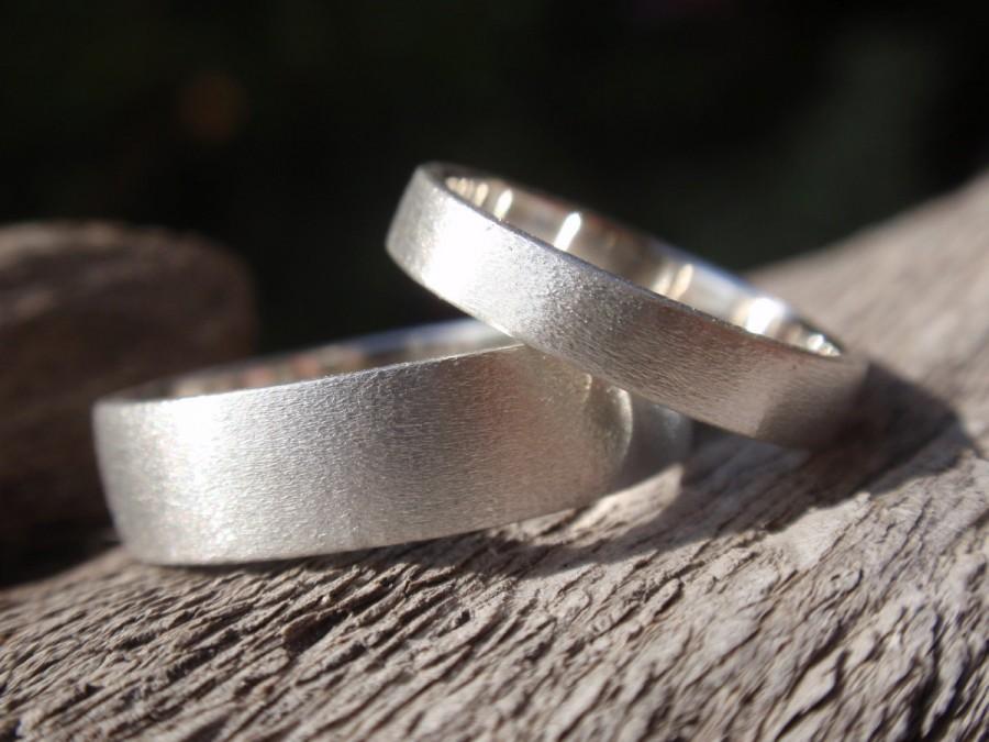 زفاف - wedding bands set of 2 - wedding ring set brush/satin finish - sterling silver - 5mm & 3mm - made to order - handmade jewelry men and women