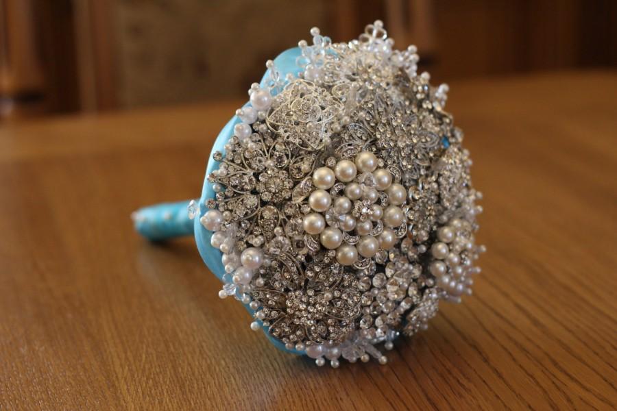 Wedding - Bride brooch bouquet with Blue Jeans ribbon. Bondi Blue wedding brooch bouquet with Silver brooches