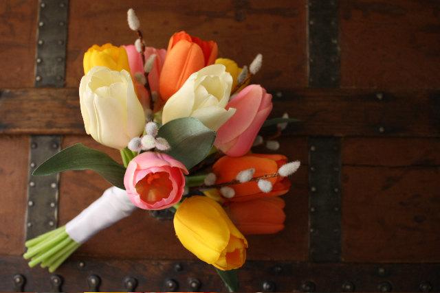 Свадьба - Tulip Wedding Bouquet, Silk Bouquet, Spring Wedding Bouquet, Yellow, Pink, Orange, White, Shabby Chic