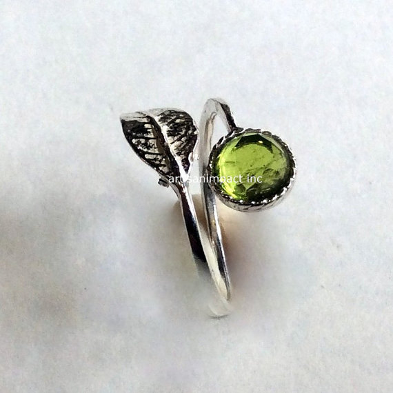 Hochzeit - Thin ring, leaf ring, sterling silver ring, stone ring, peridot ring, stone ring, stacking ring, delicate ring - Gone with the wind R2062-2