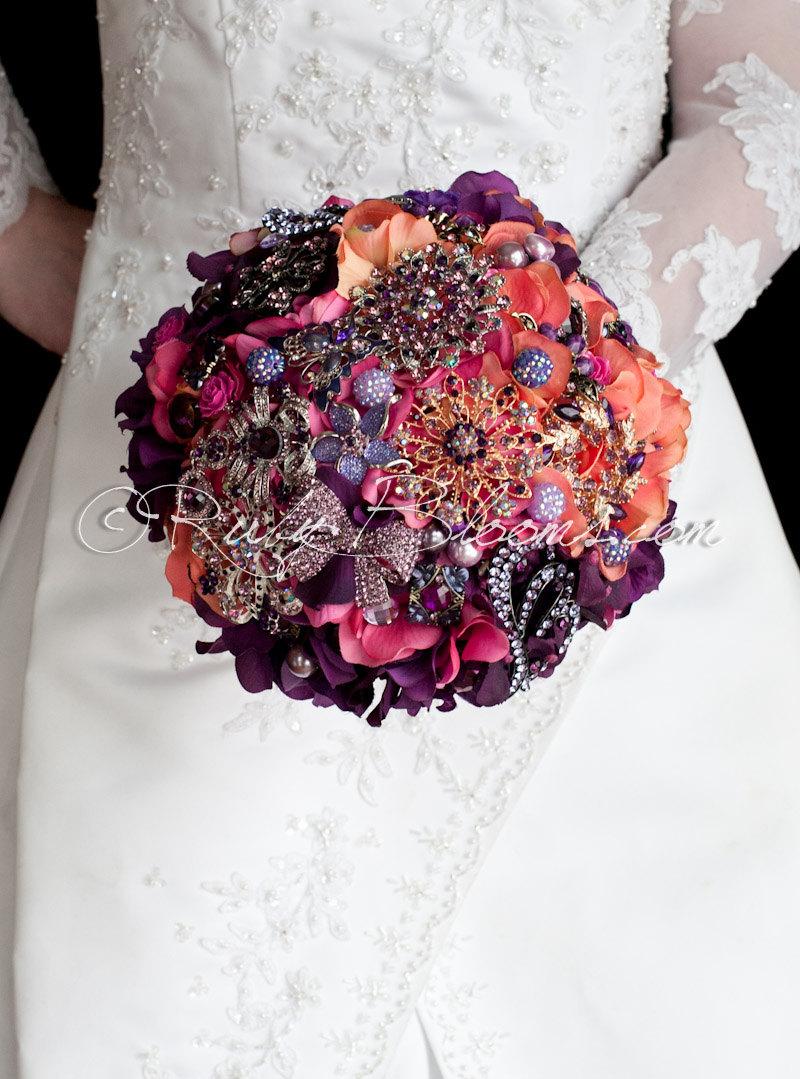 Hochzeit - Purple Orange Bridal Brooch Bouquet. Deposit “Indian Summer”. Purple Burnt Orange, Plum Vine Crystal Bridal Bouquet - Ruby Blooms Weddings
