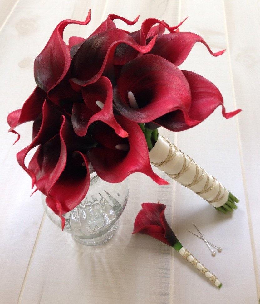 Mariage - Real Touch Dark Red Calla Lily Bouquet and Boutonniere with Ivory and Gold Ribbon, Calla Lily Bouquet, Bridal Bouquet, Real Touch Bouquet