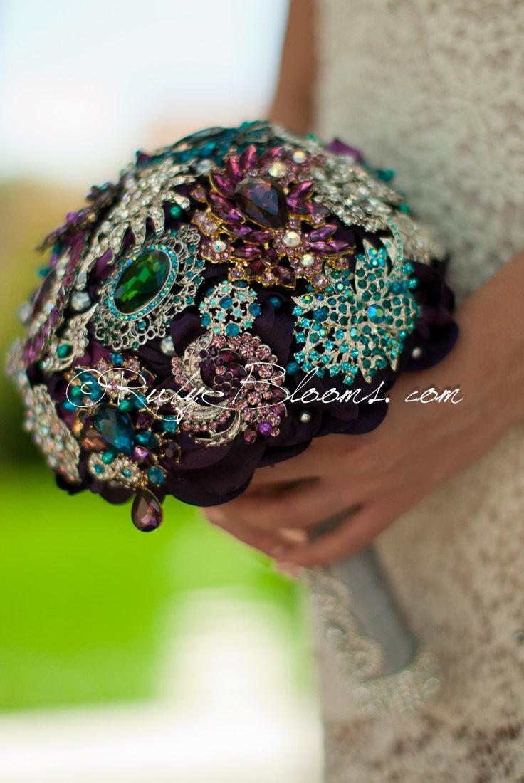 Hochzeit - Crystal Blue, Green and Purple Wedding brooch bouquet. "Scottish Morning" Emerald Blue Purple wedding brooch bouquet. Bridal broach bouquet