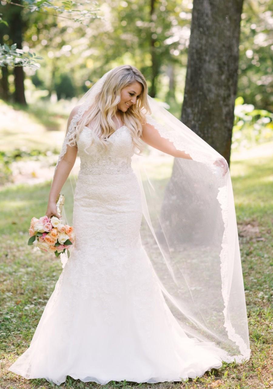 Mariage - Beaded  Lace Wedding Veil