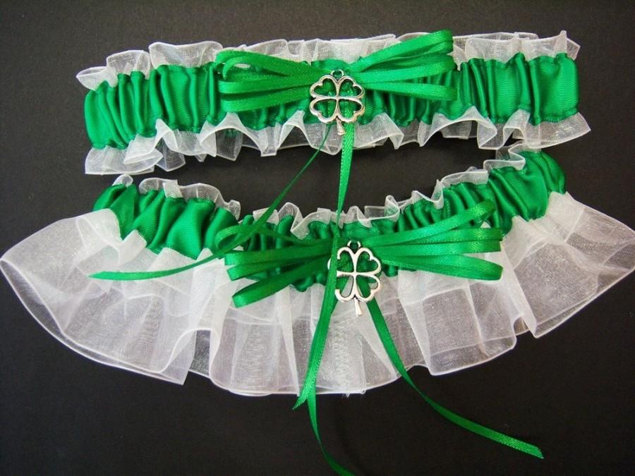 Hochzeit - St Patrick's Day Garter Set/St Patrick's Day Wedding Garter Set/Green Garter Set /Green & White Garter Set/St Patrick's Day Garters/CLOVER/