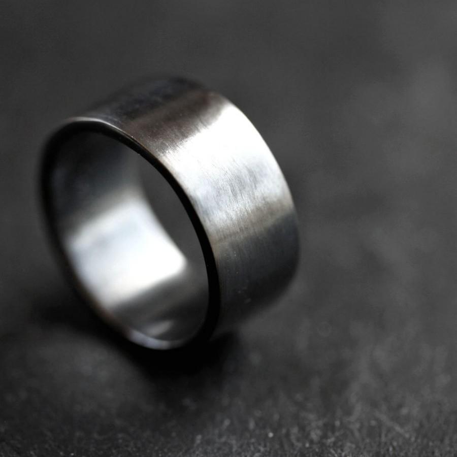 زفاف - Men's Silver Wedding Band, 10mm Wide, Simple Flat Band Recycled Argentium Oxidized Sterling Silver Ring - Made in Your Size