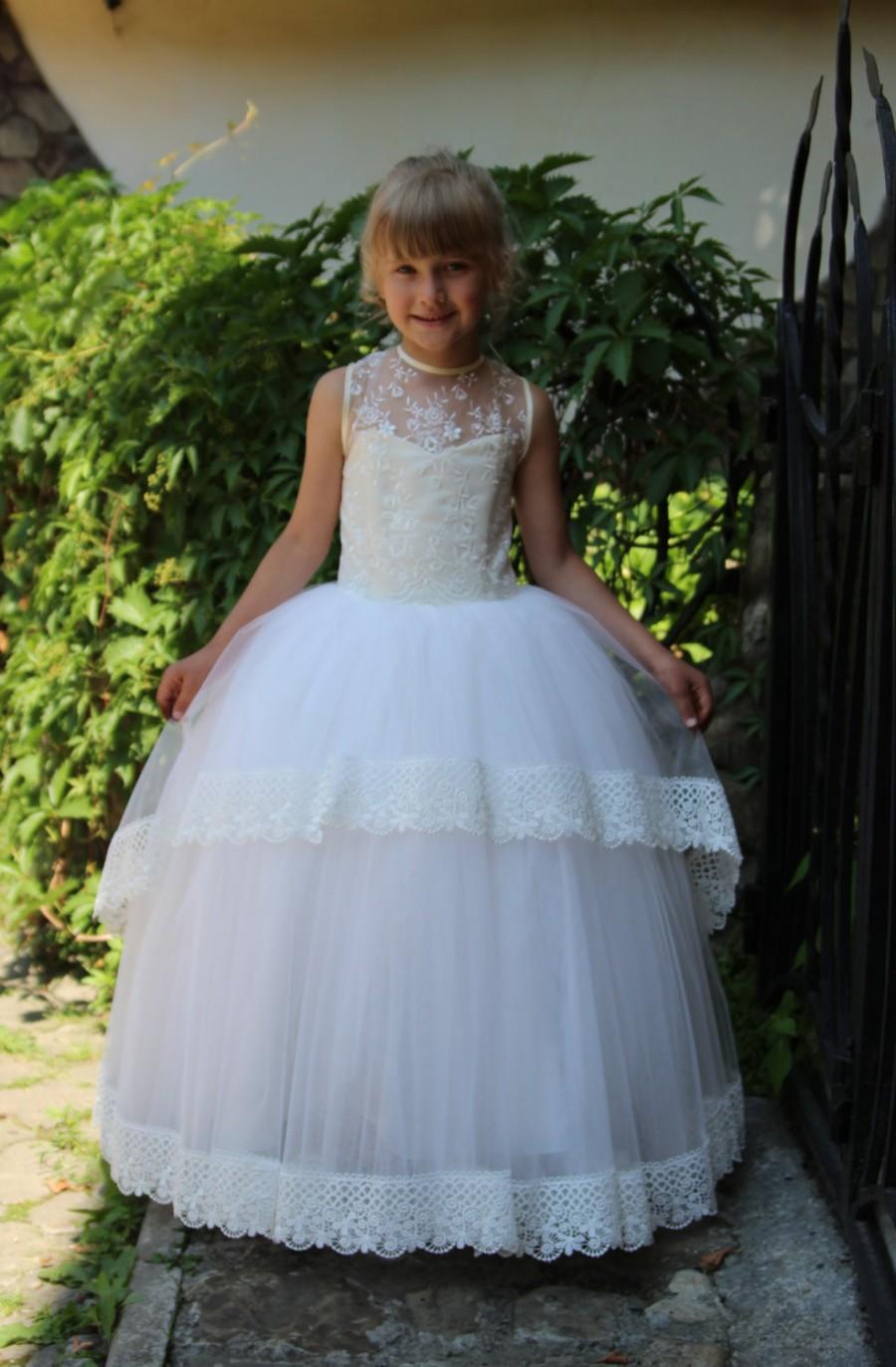 Mariage - Lace Ivory Flower Girl Dress - Wedding Party Birthday Peasant Bridesmaid Ivory Lace Dress