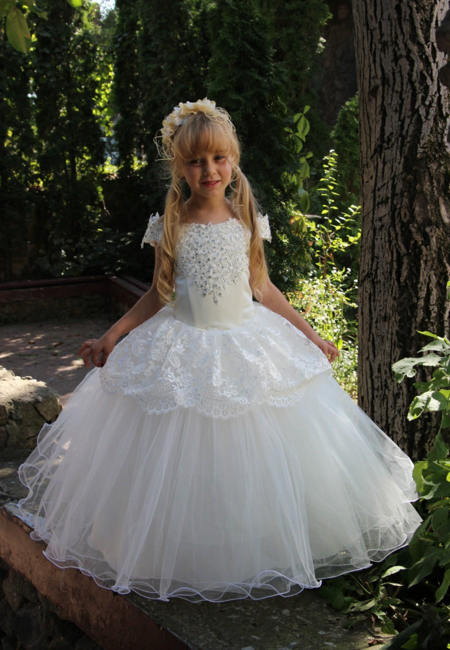 Hochzeit - Lace Flower Girls Ivory Dress- Wedding Birthday Bridesmaid Flower Lace Ivory Dress